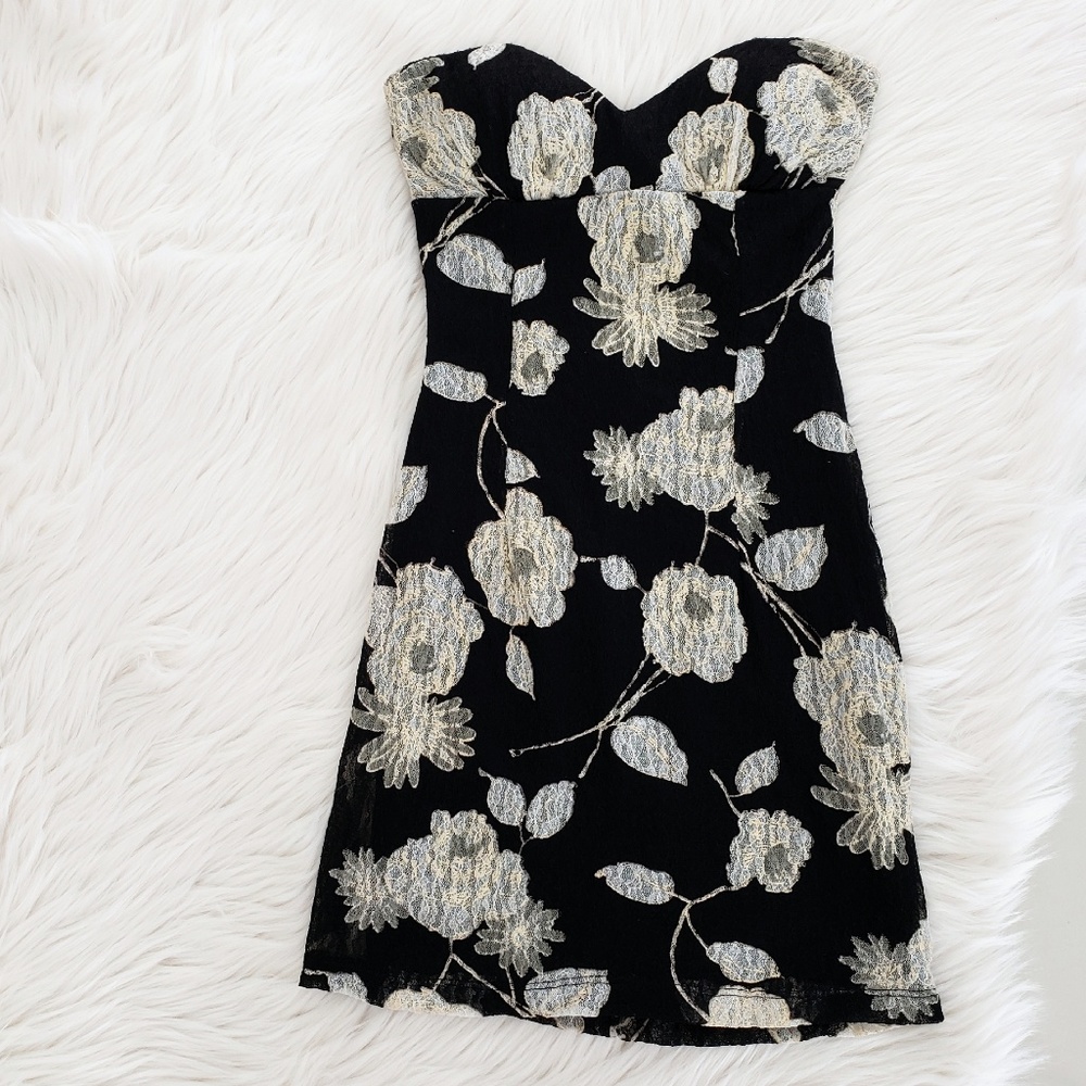 MYSTIC Black Flower Print Dress
